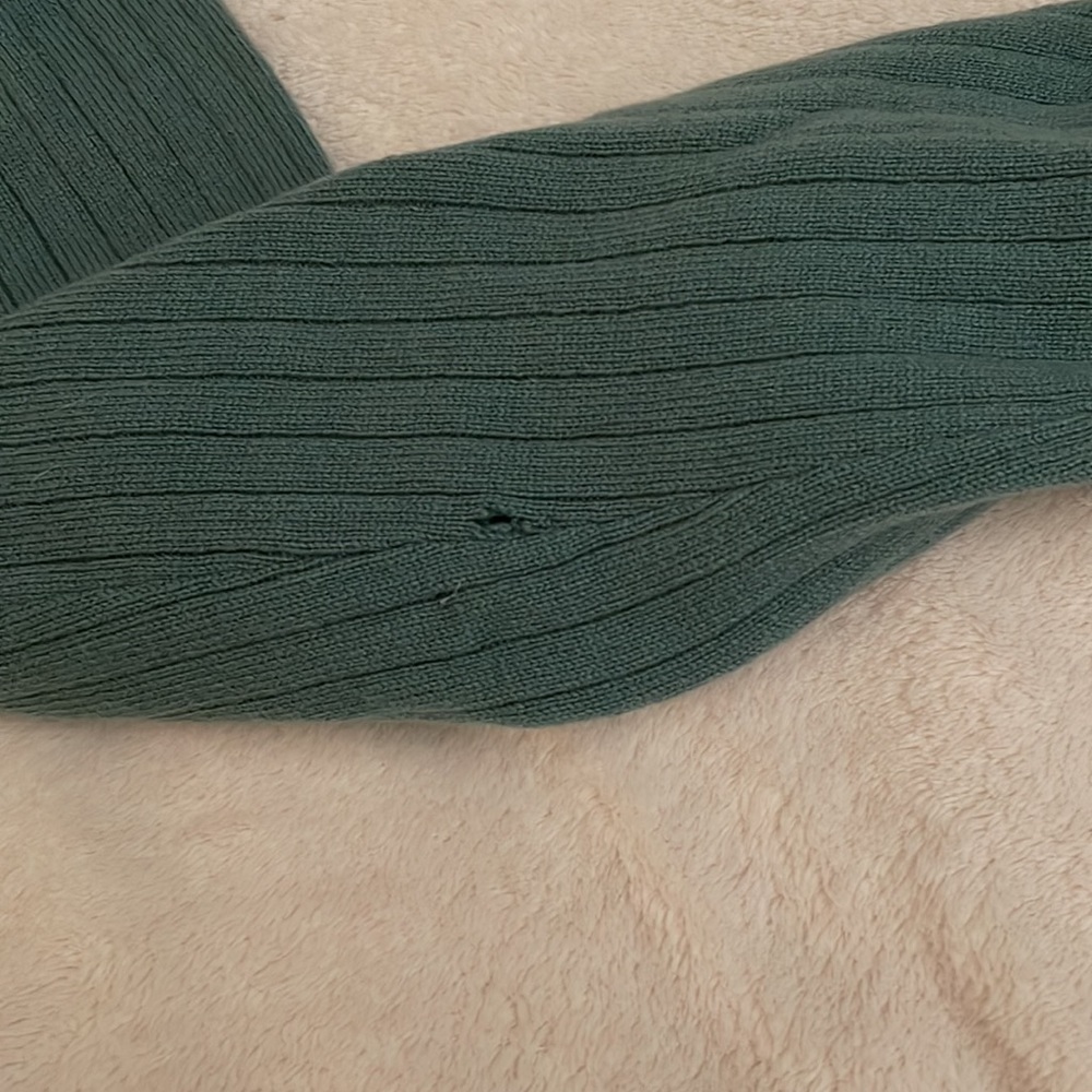Ralph Lauren Purple Cashmere Ribbed V-Neck Sweater in Seafoam Green - Picture 5 of 6